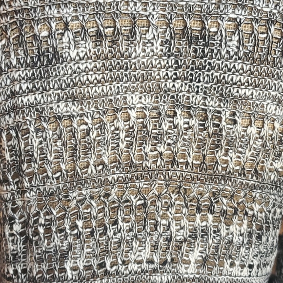 Vanity cowl neck sweater with fringe size Large - Picture 7 of 12